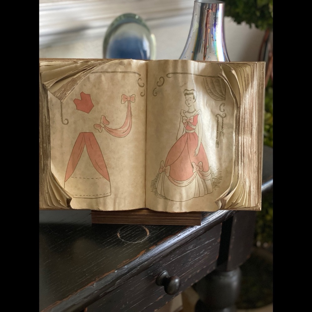 WDCC Cinderella sewing book